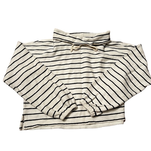 Paper crane cowl neck sweater! Size small - Picture 1 of 10